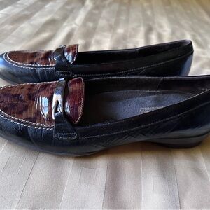 Elegant Black and Brown Women's‎ Loafers
